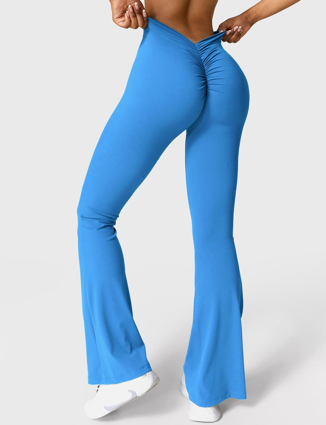 Aligna™ V-back Flare Leggings