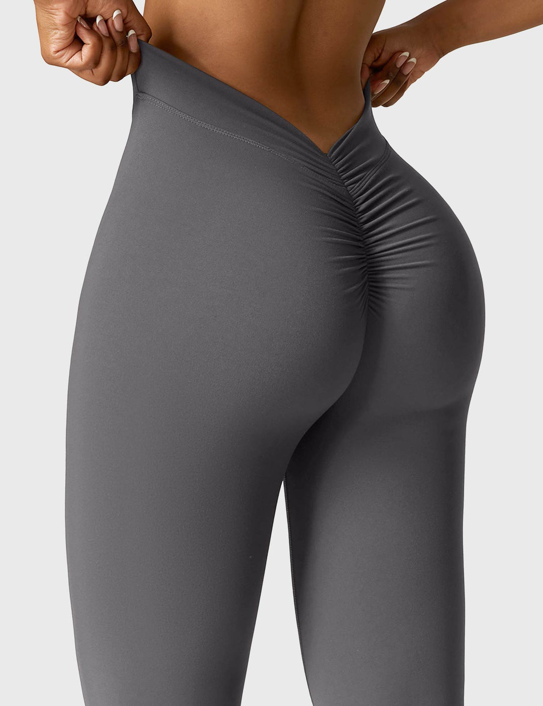 Aligna™ V-back Flare Leggings